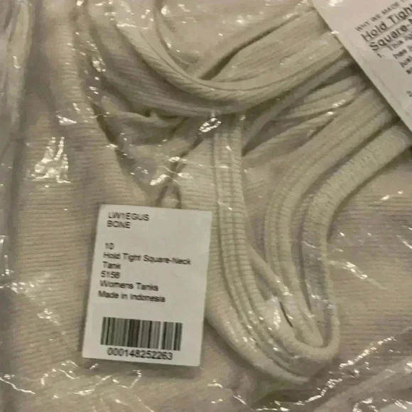 Lululemon 🍋  Hold Tight Square-Neck Tank Top - Picture 5 of 5